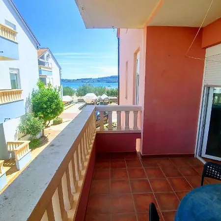 Apartment On The Srima