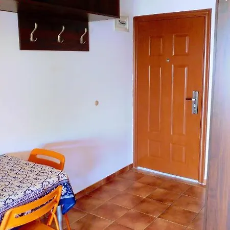 On The Apartment Srima