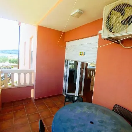 Apartment On The Srima